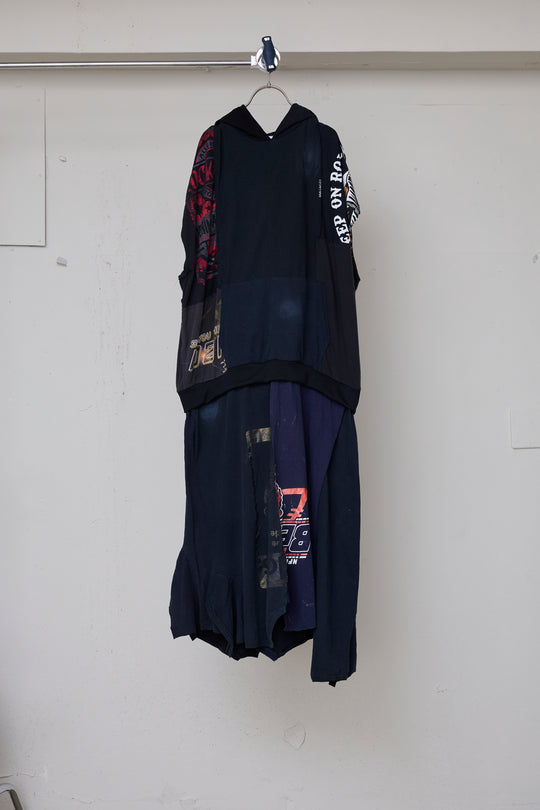 先行予約 RECONSTRUCTED T-SHIRT HOODED DRESS