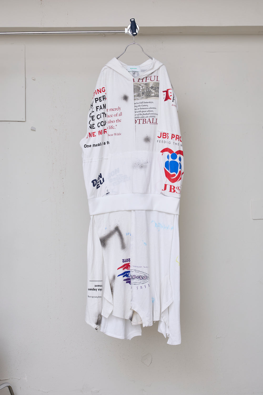 先行予約 RECONSTRUCTED T-SHIRT HOODED DRESS