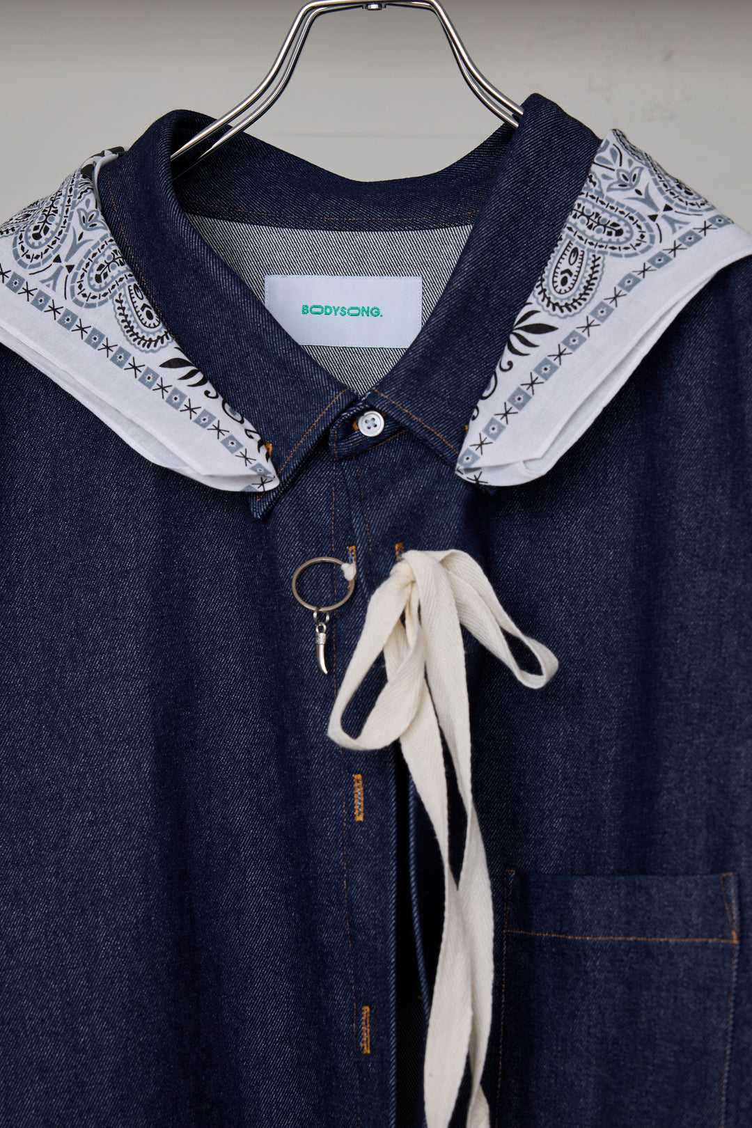 先行予約 OVERSIZED DENIM SH/DETACHABLE BANDANA