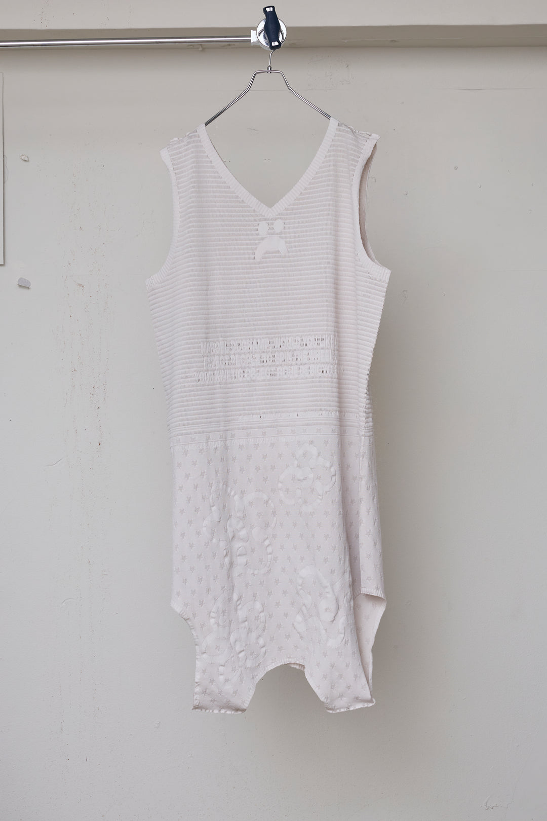 先行予約 SEAMLESS TRANSFORMABLE DRESS/VEST