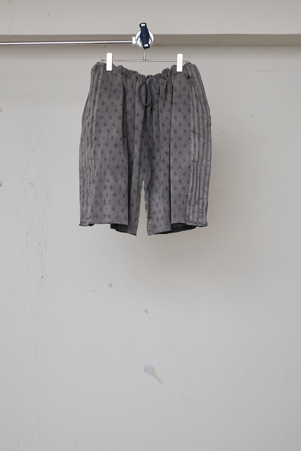 先行予約 RELAXED SEAMLESS SHORTS