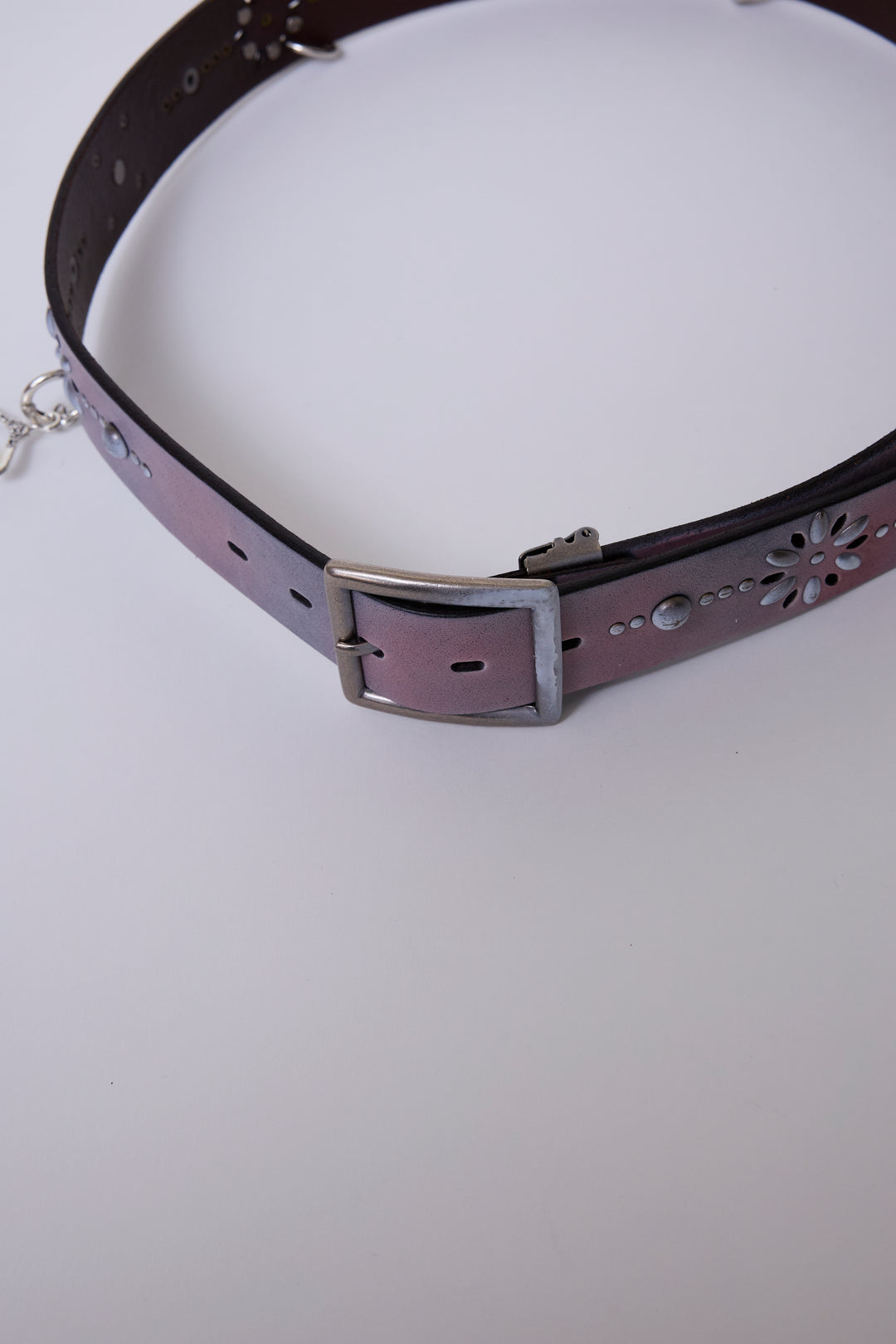 先行予約 HAND-SPRAYED/STUDDED LEATHER BELT