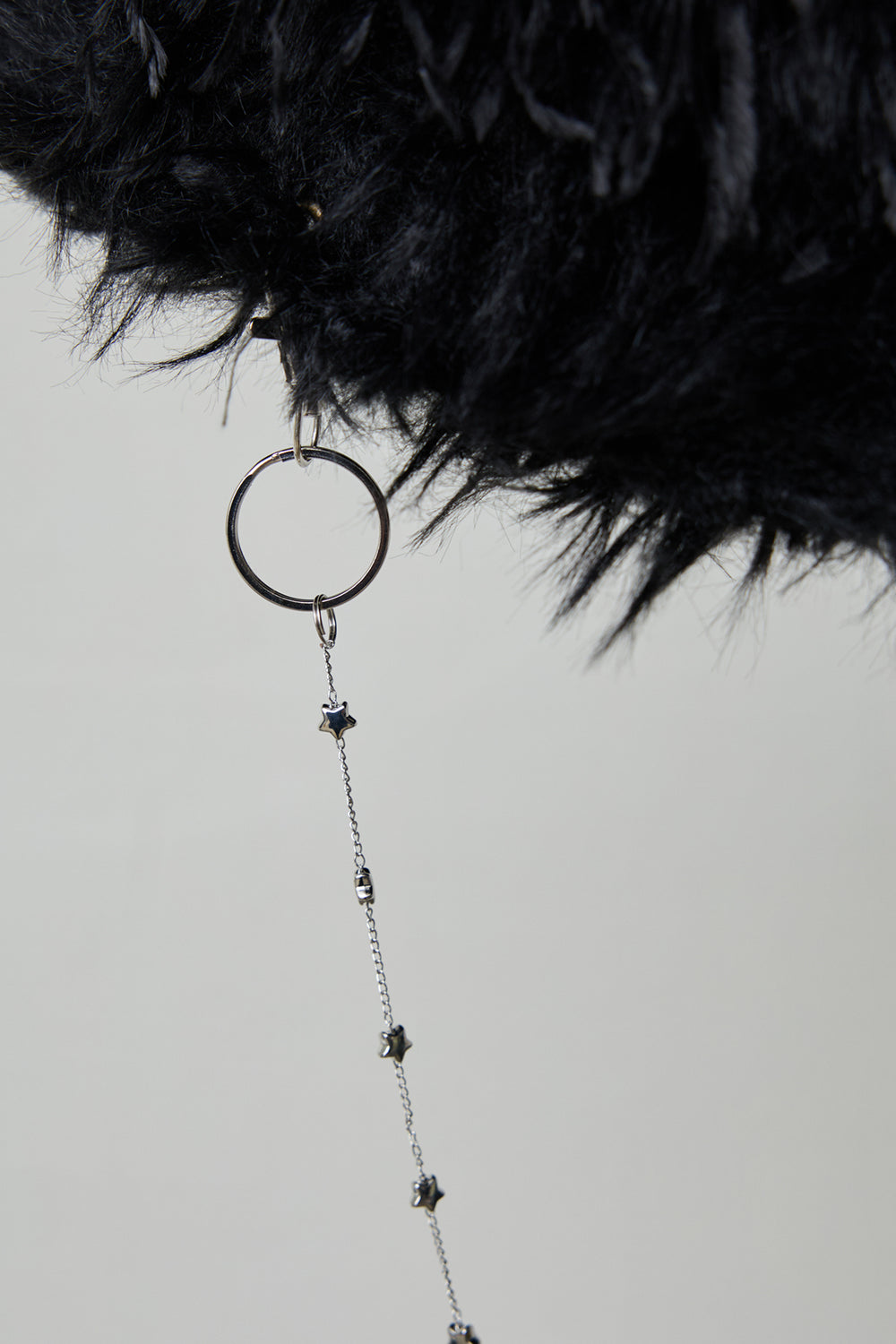 DETACHABLE JEWELRY BUCKET HAT BLACK