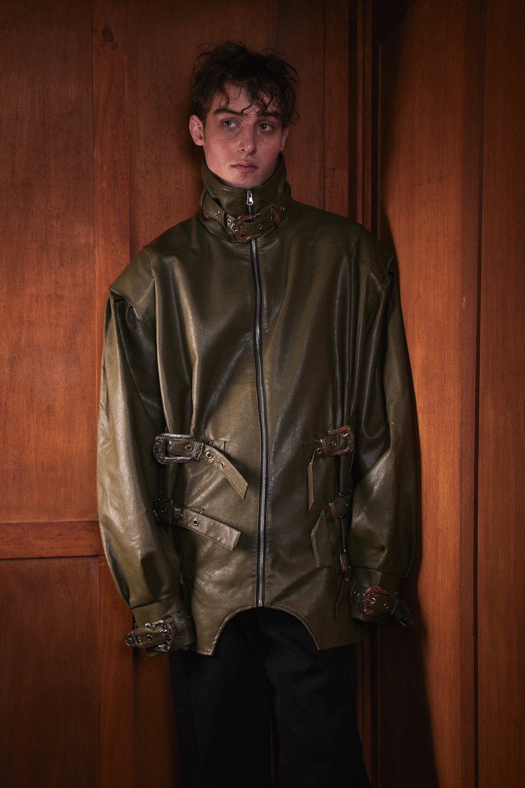 Dark green iron buckle silhouette retro leather jacket