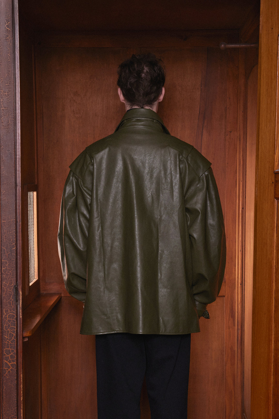 Dark green iron buckle silhouette retro leather jacket