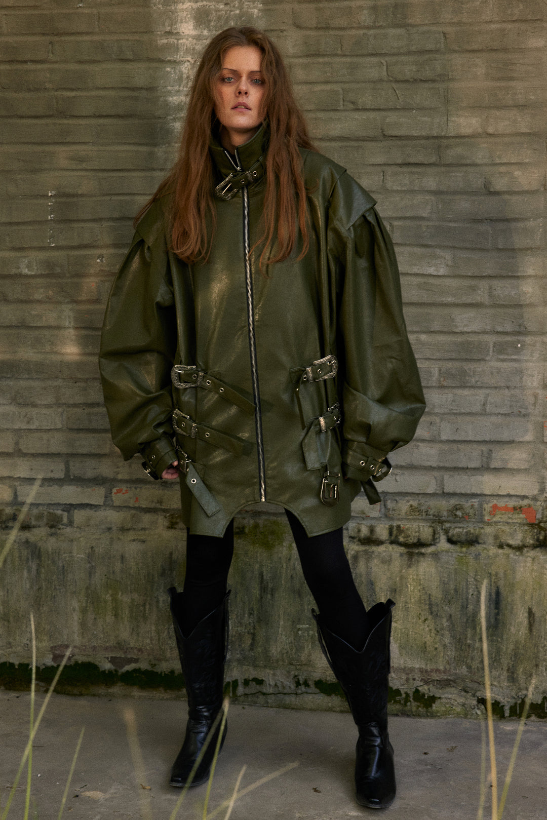 Dark green iron buckle silhouette retro leather jacket