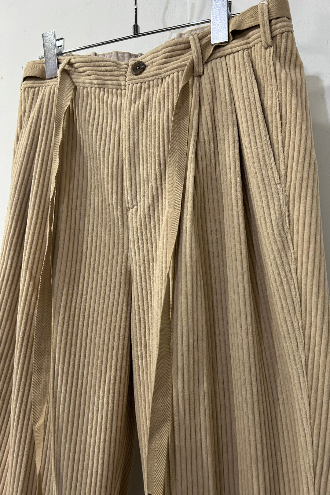 arenotis SS24PT corduroy beige