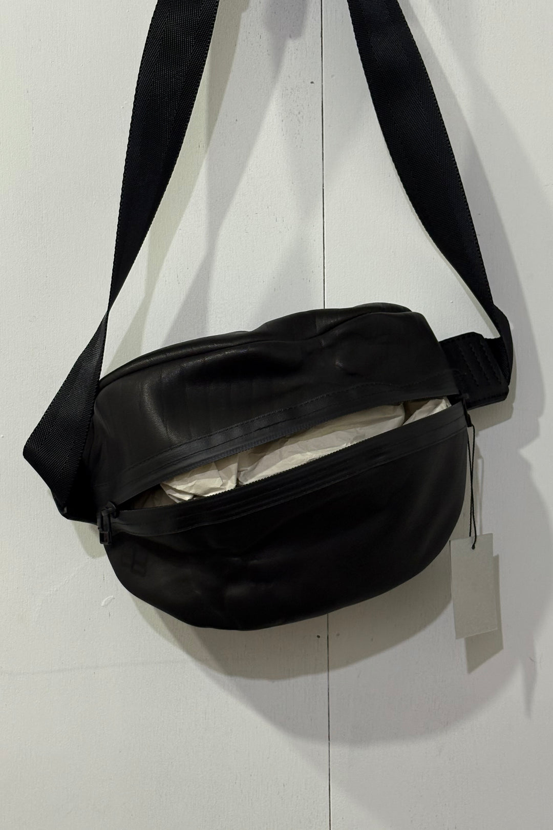 KagariYusuke スキンバムバッグ