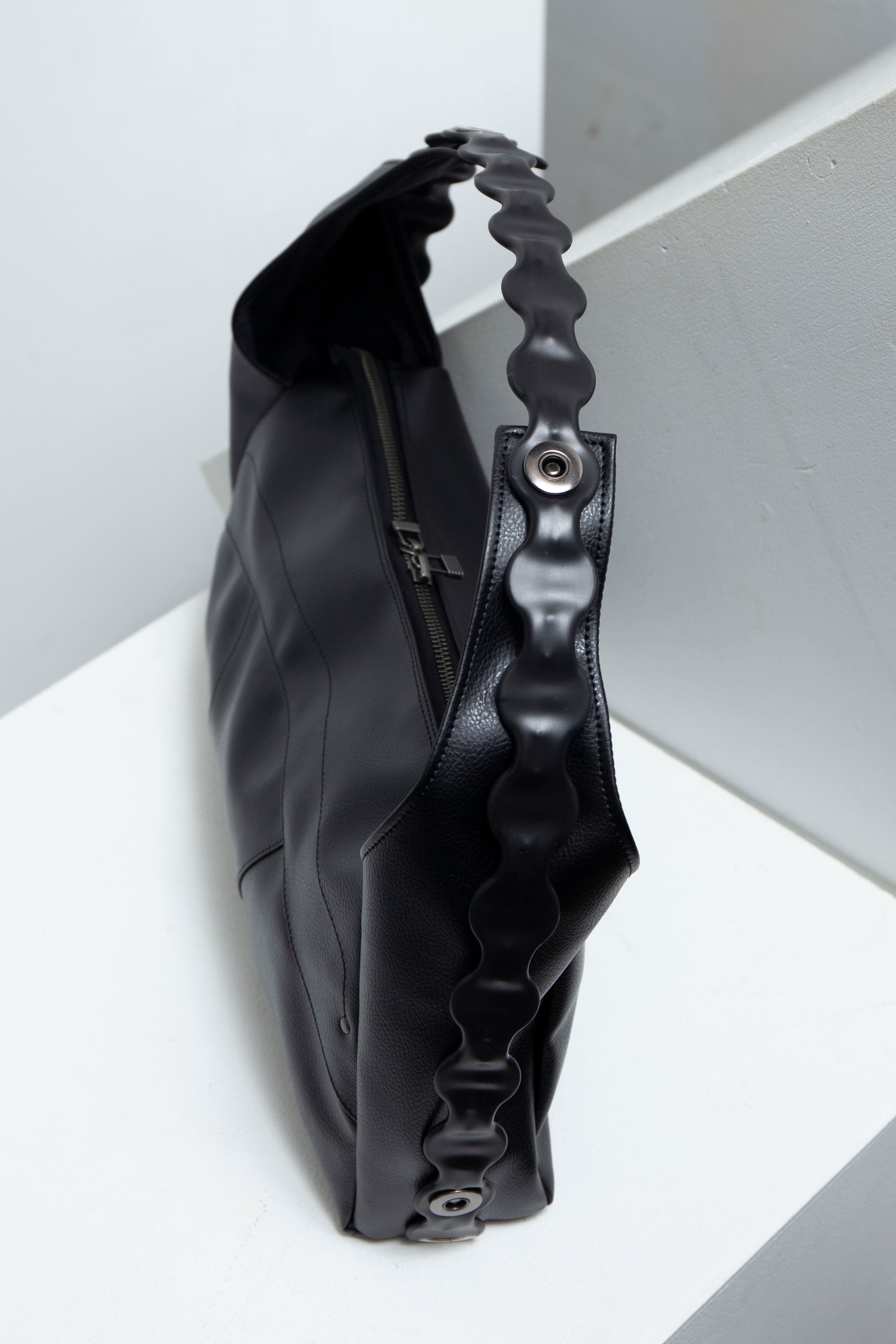 バッグ ryaw CONNECT BAG CONNECT BAG BLACK / ryaw（リャウ）通販 / 店舗 / 渋谷・神泉