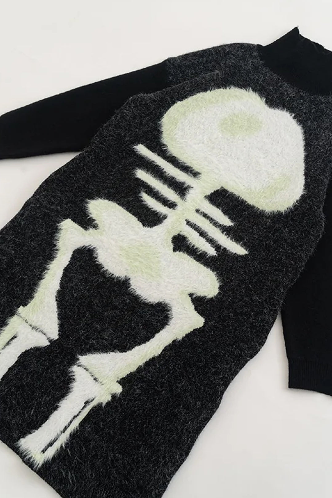 Black fishbone long sweater