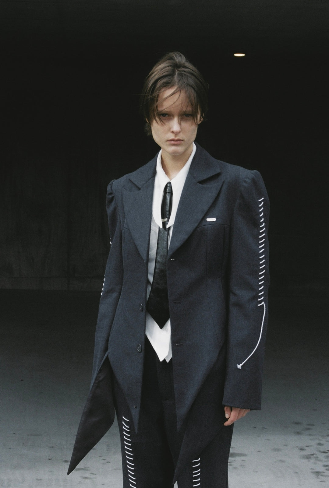Peaked Flare Layered Jacket BLACK
