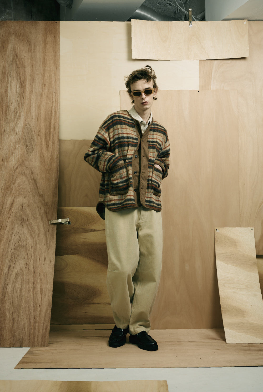 3D-Pattern Frosted Painted Barrel Chino Pants ECRU