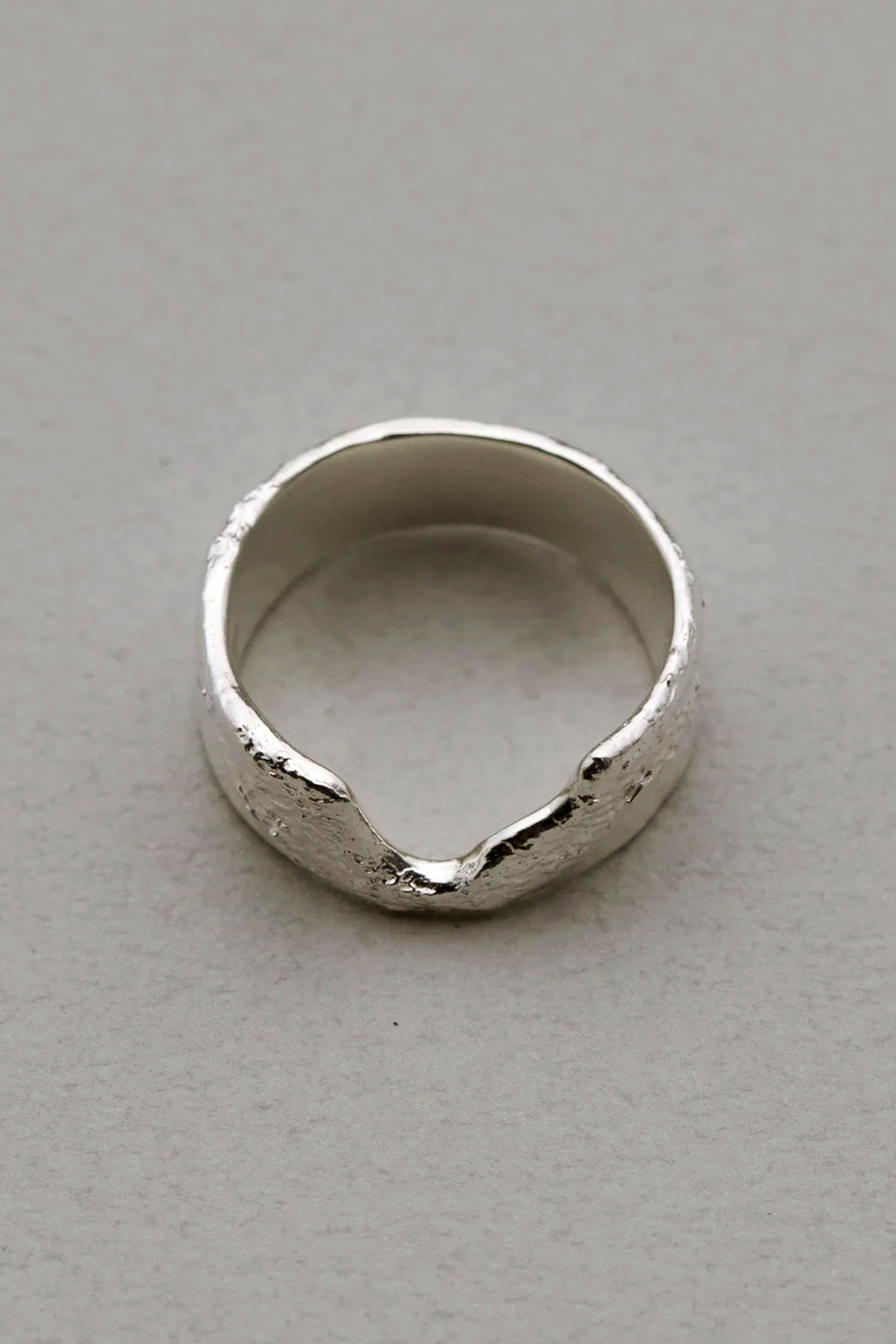Fragile / Ring