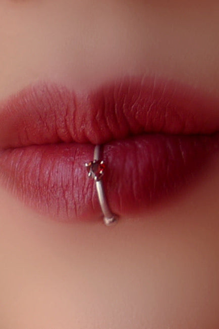 Lip ring : A drop of blood / Silver