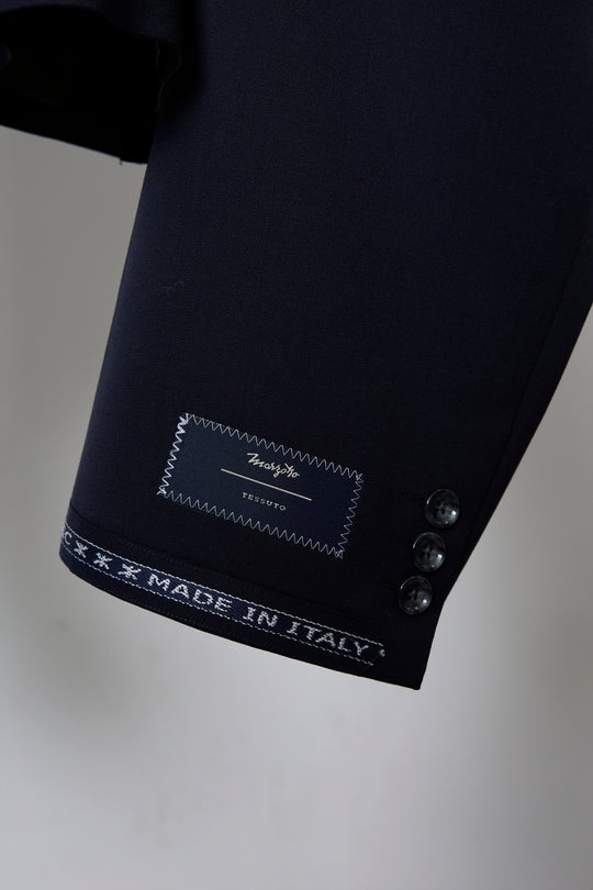 ROUND SILHOUETTE SHORT JACKET LUXE NAVY