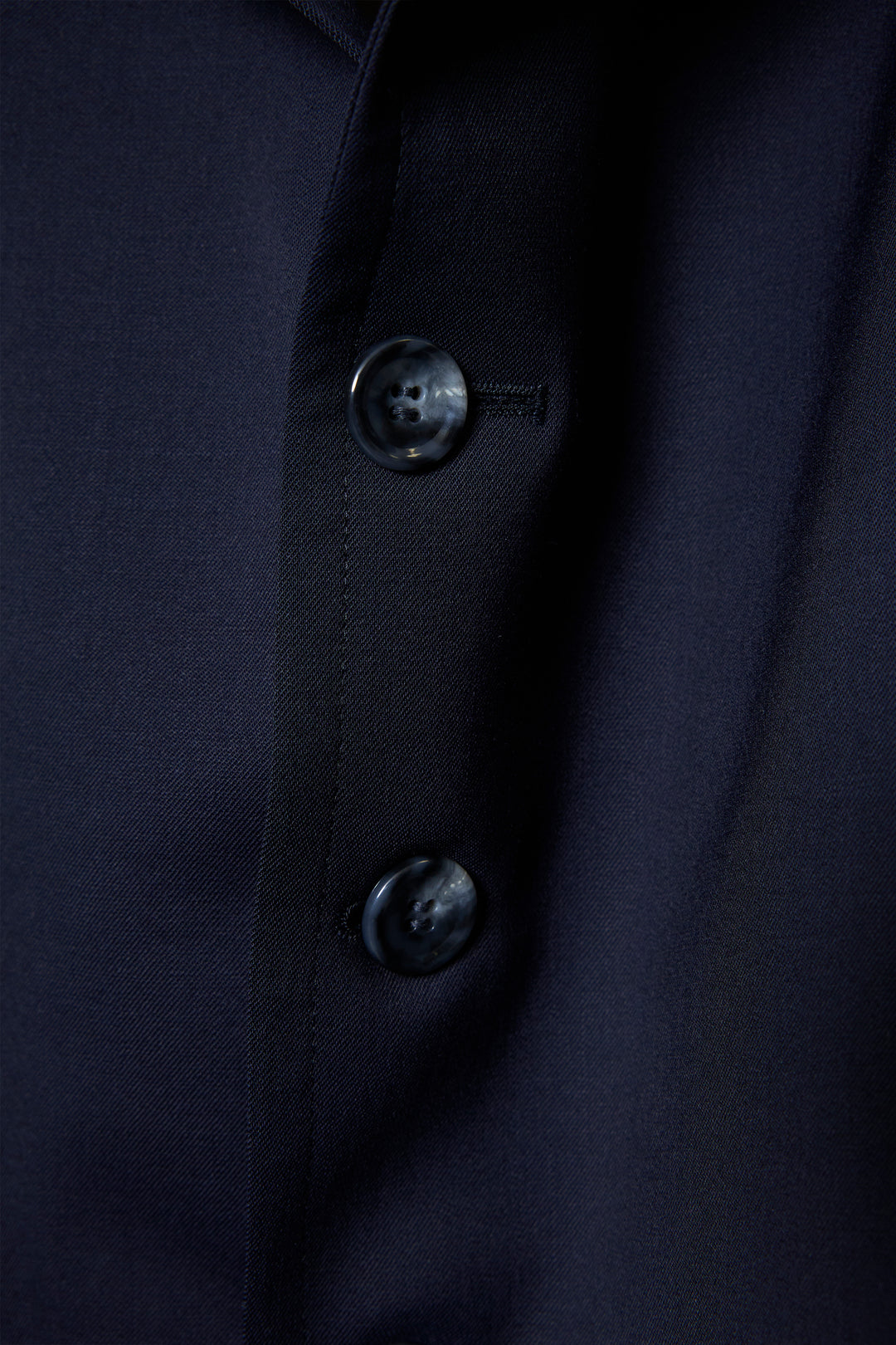 ROUND SILHOUETTE SHORT JACKET LUXE NAVY