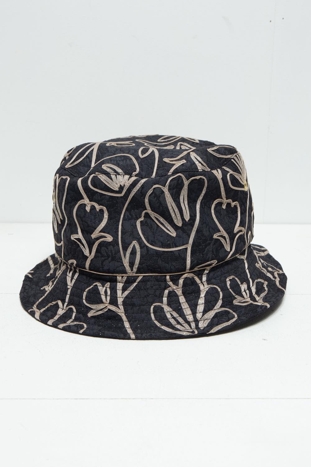 Flower Embroidery Bucket hat